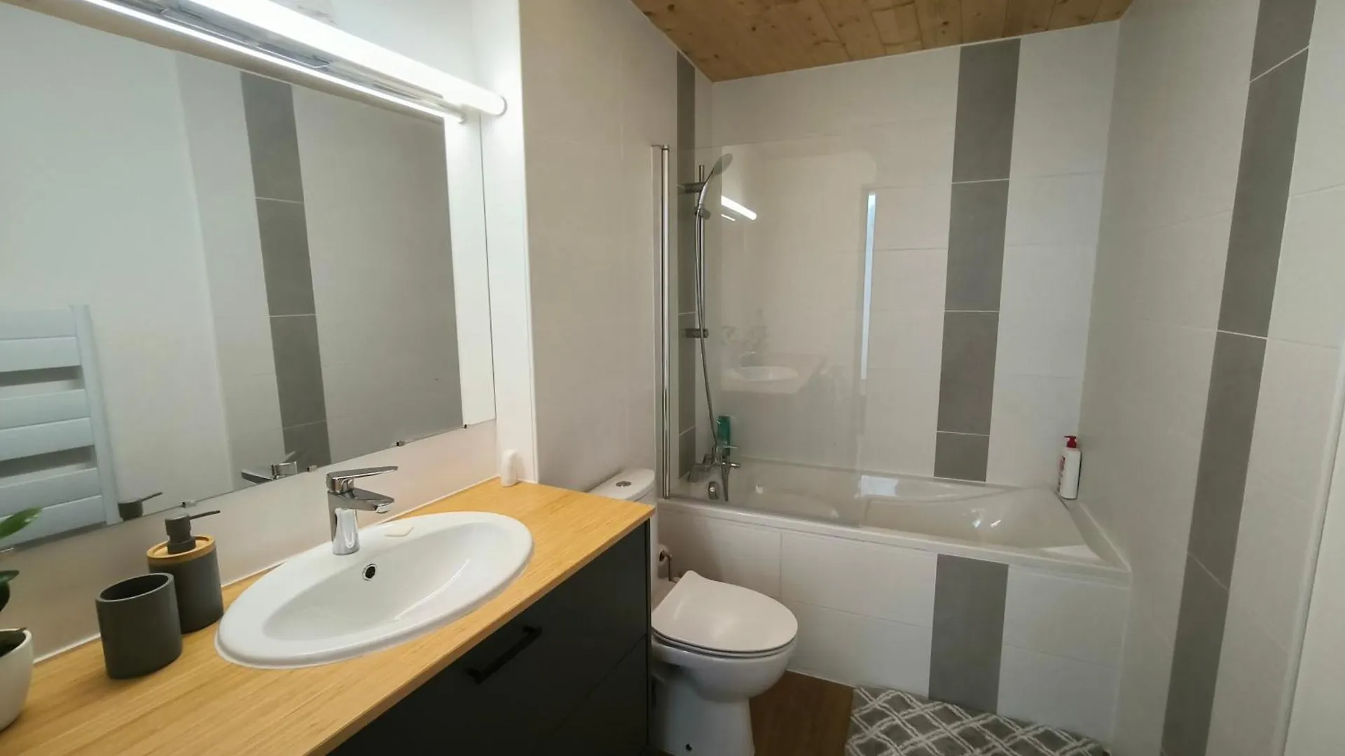 Apartment Les Tilleuls - Cnpe Bugey - Bases De Loisirs - Perouges Chazey-sur-Ain